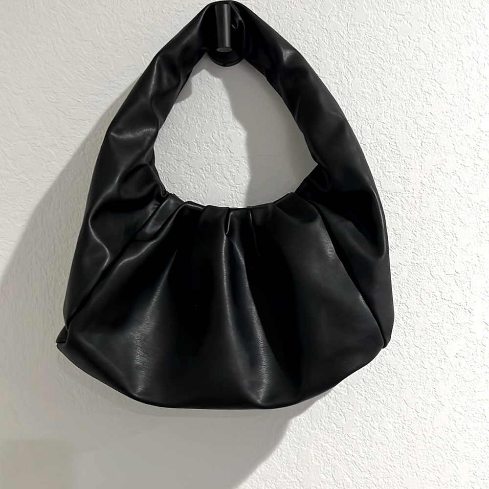 Women’s faux leather purse